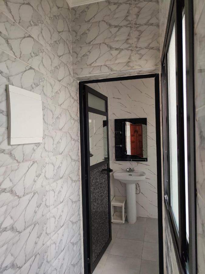 Studio Neuf Proprete Et Hygiene Irreprochable Proche Des Bus Ctm - 4 Em Etage Face Terrasse Tanger Exterior foto