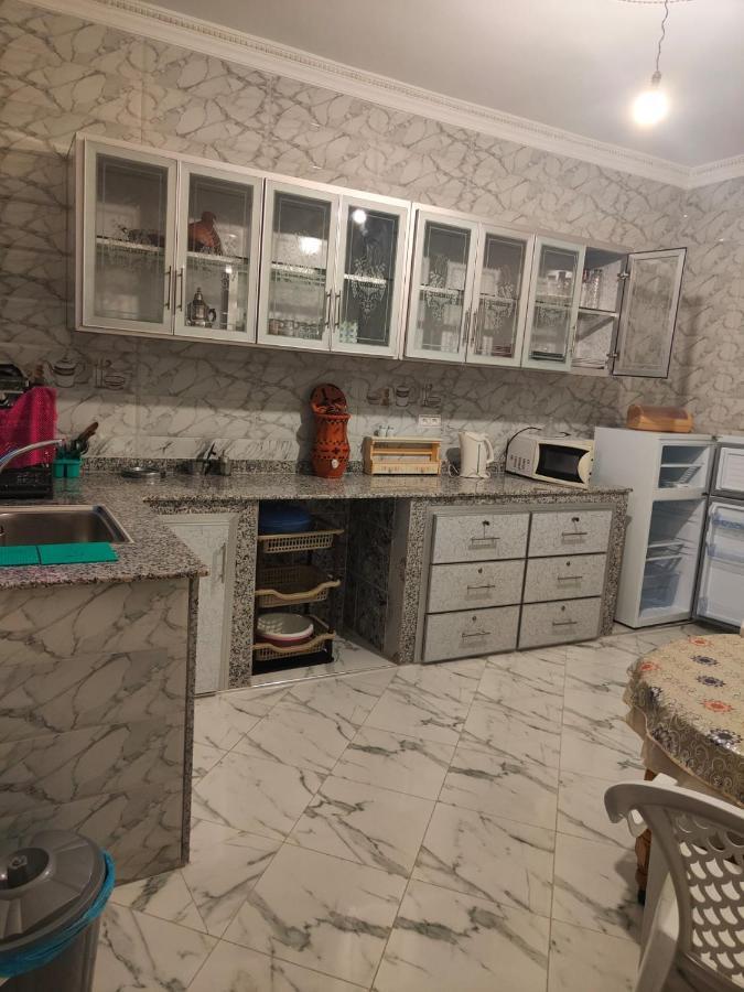 Studio Neuf Proprete Et Hygiene Irreprochable Proche Des Bus Ctm - 4 Em Etage Face Terrasse Tanger Exterior foto